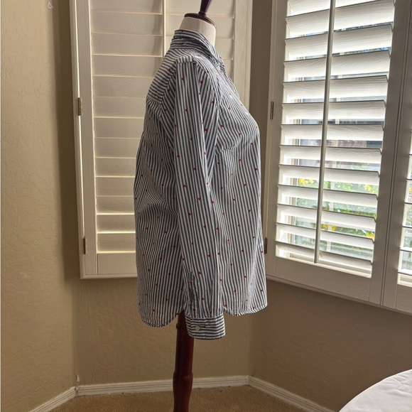 Old Navy Classic Collared LS Shirt Gray White Striped w/ Heart Pattern Women’s L - Picture 3 of 13